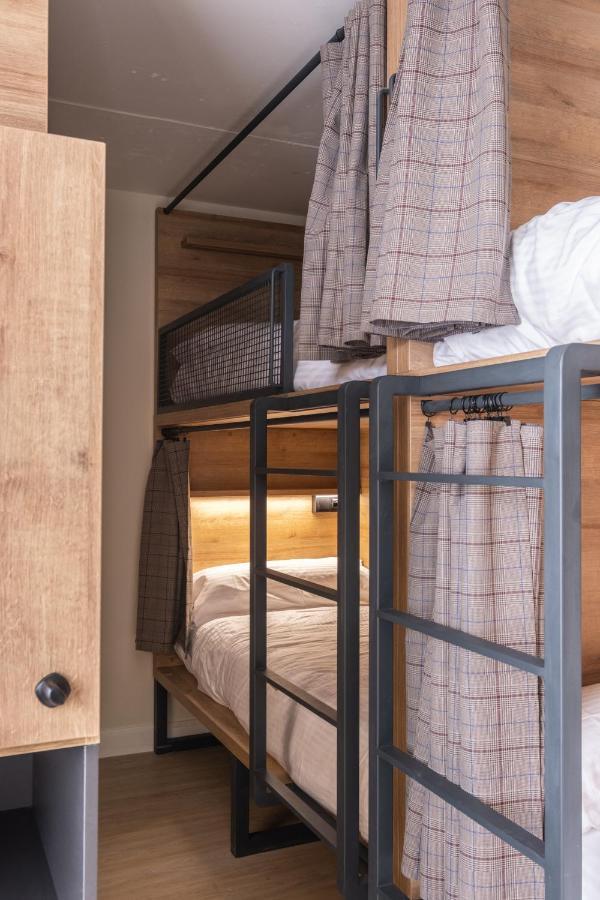 Bett im gemischten 6-Bett-Schlafsaal